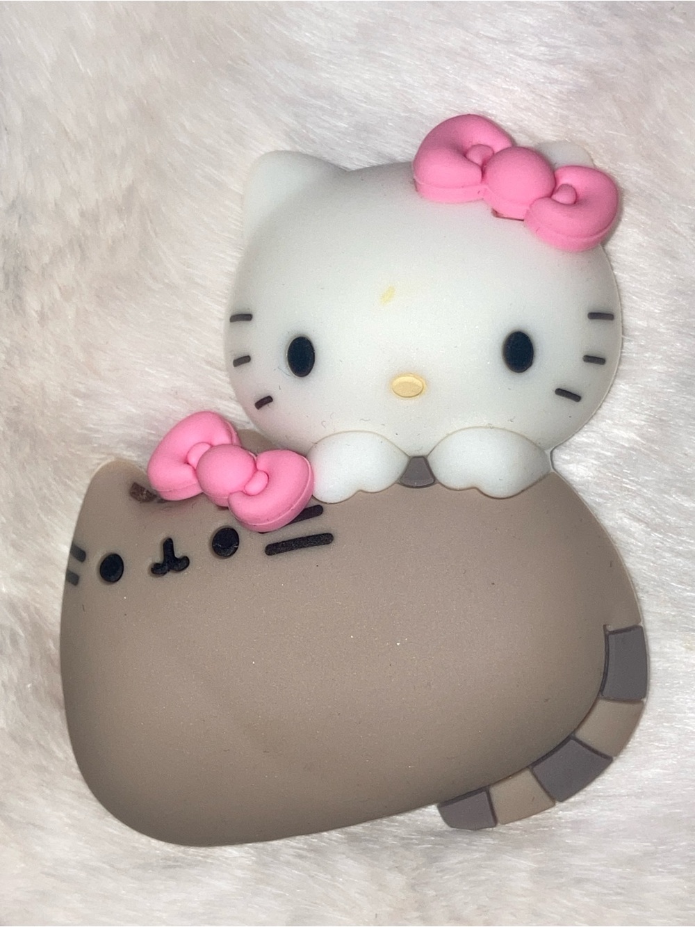 Hello Kitty x Pusheen Pink Magnet